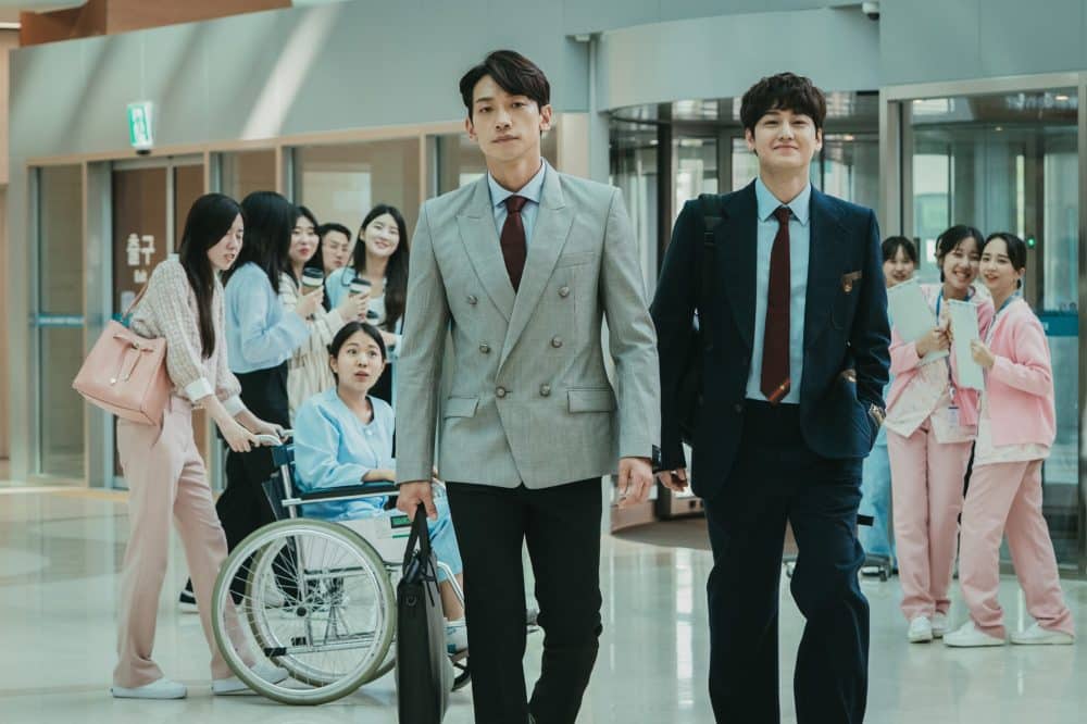 Read more about the article เรื่องย่อซีรีส์ Ghost Doctor