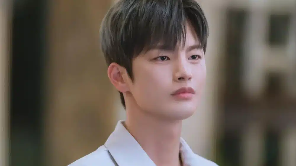 Read more about the article 10 เรื่องน่ารู้ของ ซออินกุก (Seo In Guk)