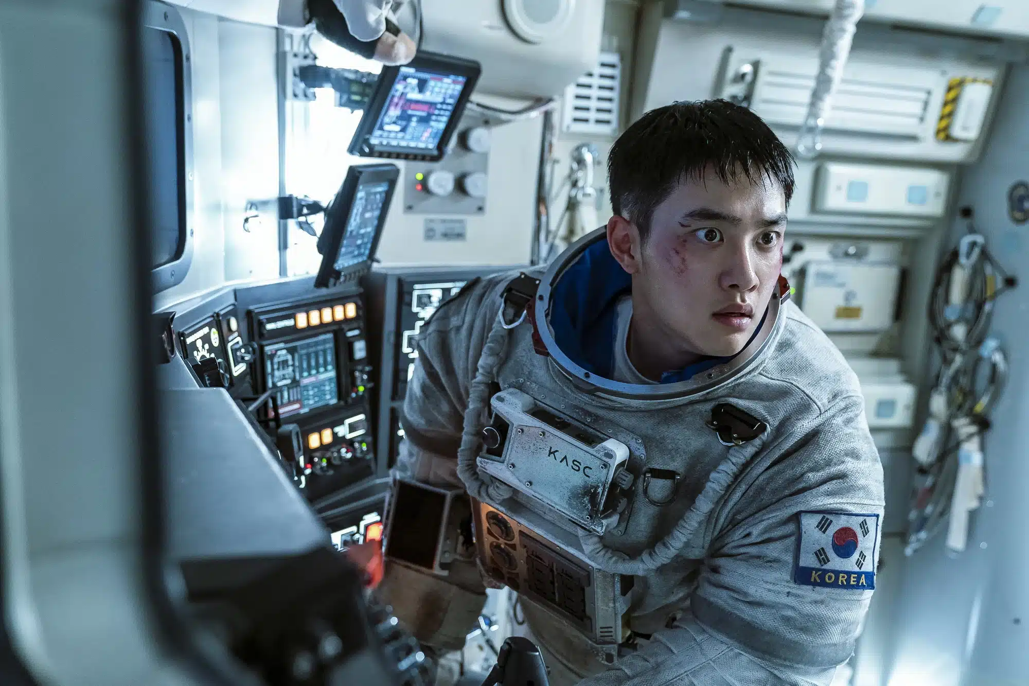 Read more about the article เรื่องย่อภาพยนตร์ The Moon ฝ่าภารกิจพิชิตดวงจันทร์ (2023)